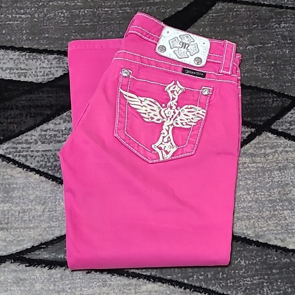 MISS ME RHINESTONES BRIGHT PINK DENIM JEAN CAPRI PRICE FIRM